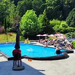 Vacationclub - Komuny Paryskiej 30 Apartament 3